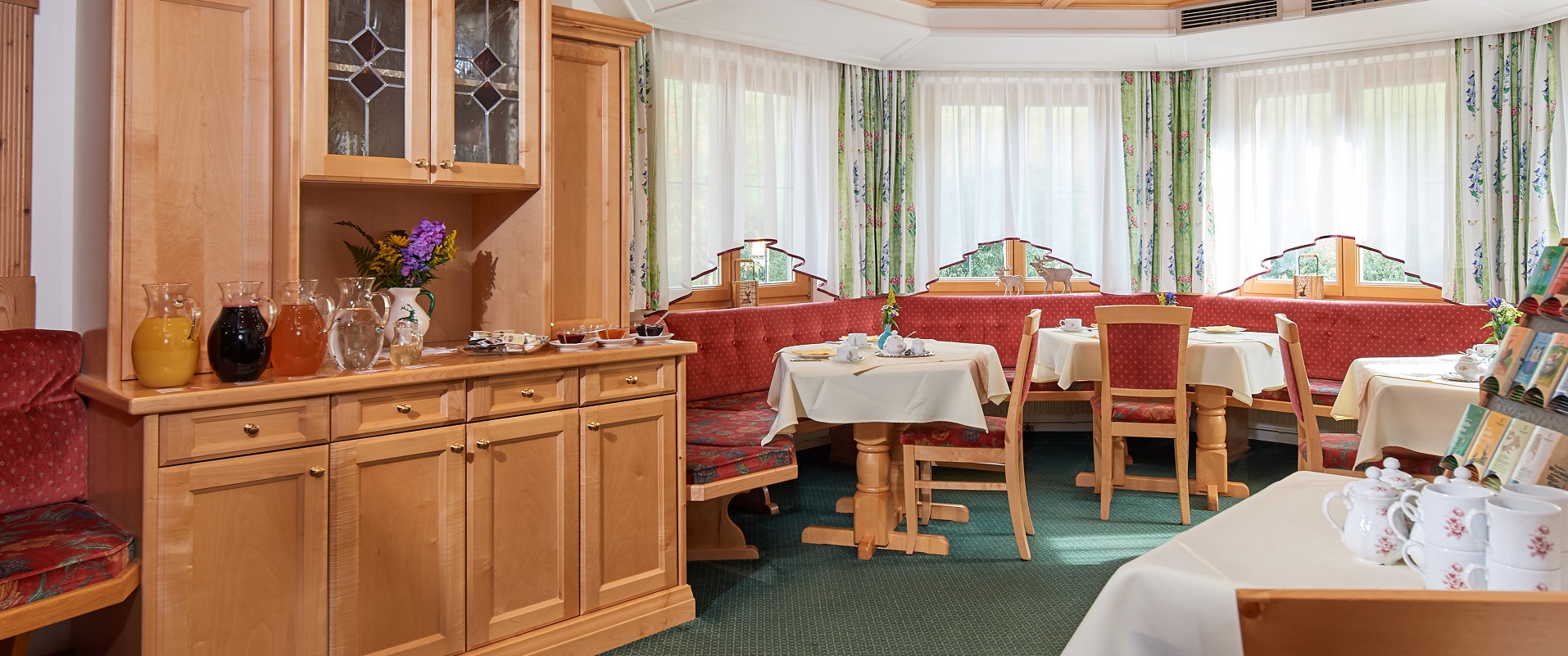 Frühstücksbuffet in der Pension Jagdhof