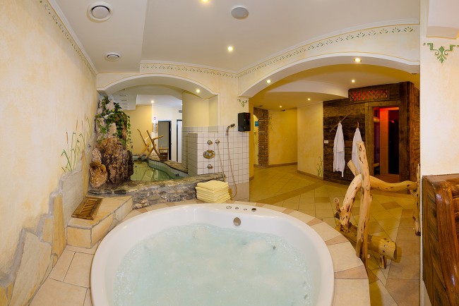 Wellness mit Infrarot, Sauna und Dampfbad